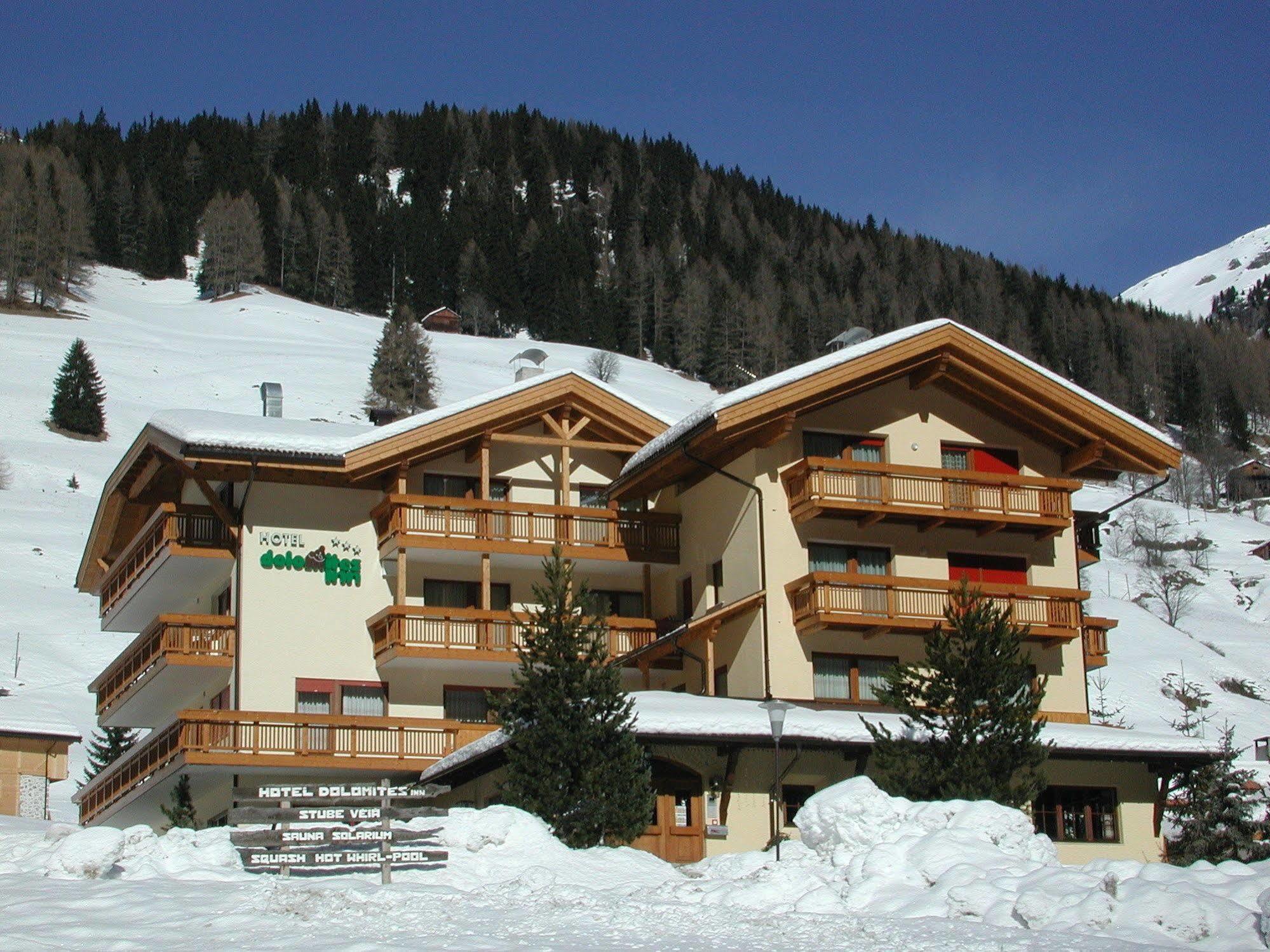 Hotel Dolomites Inn Canazei Exterior photo